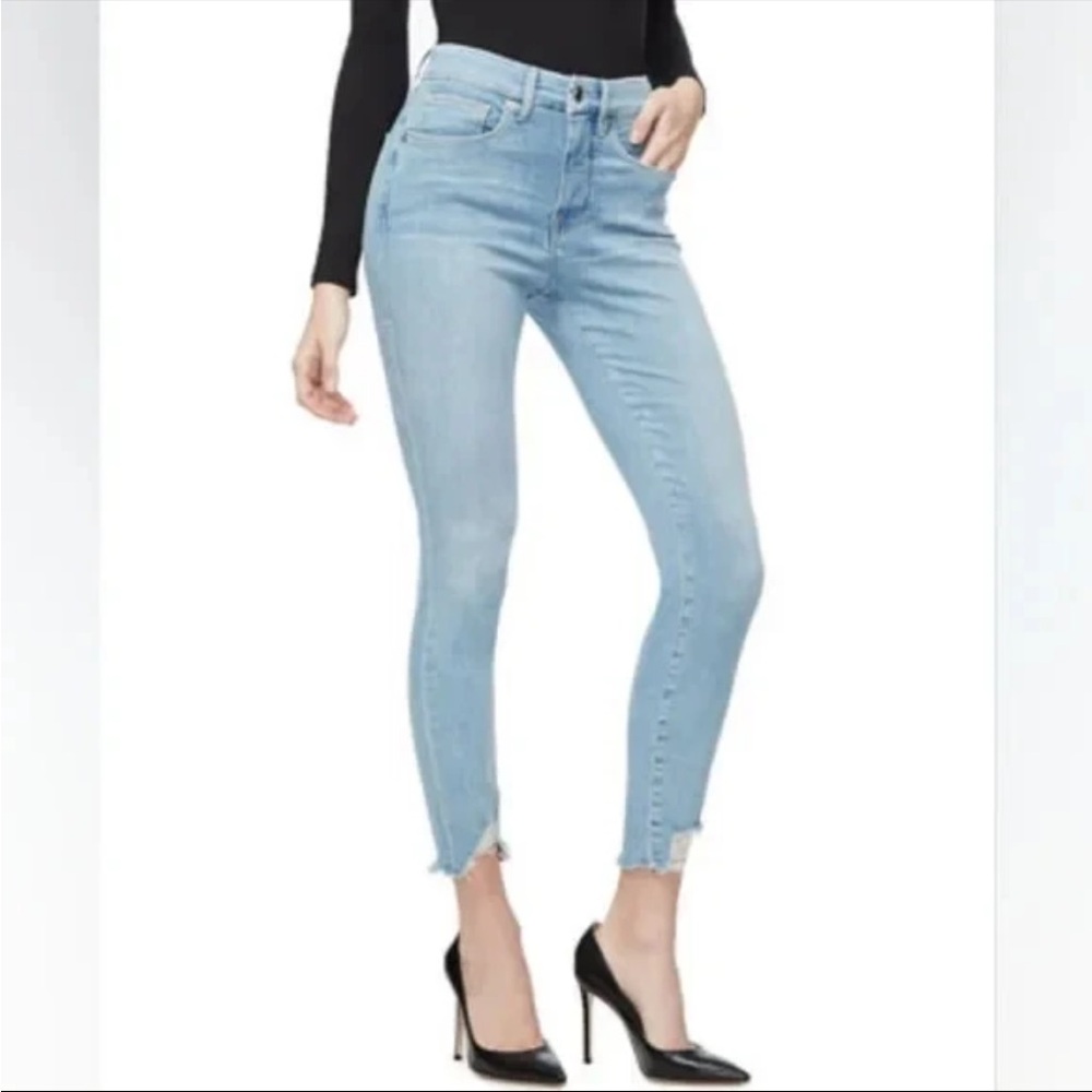Good American Good Legs chewed hem light wash jeans 2/ 26
